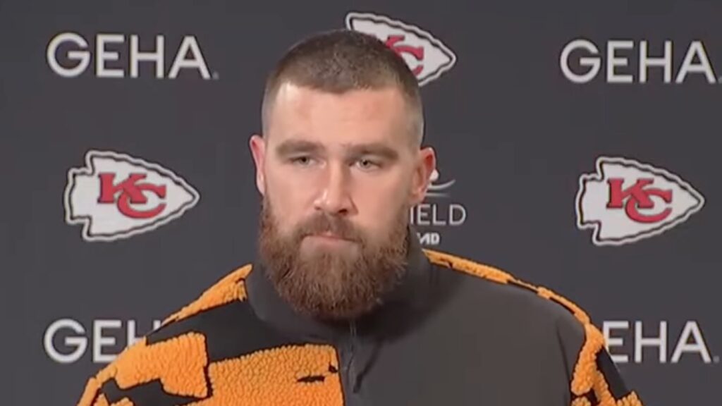The Moment When Travis Kelce Threw Ravens Kicker Justin Tucker’s Helmet