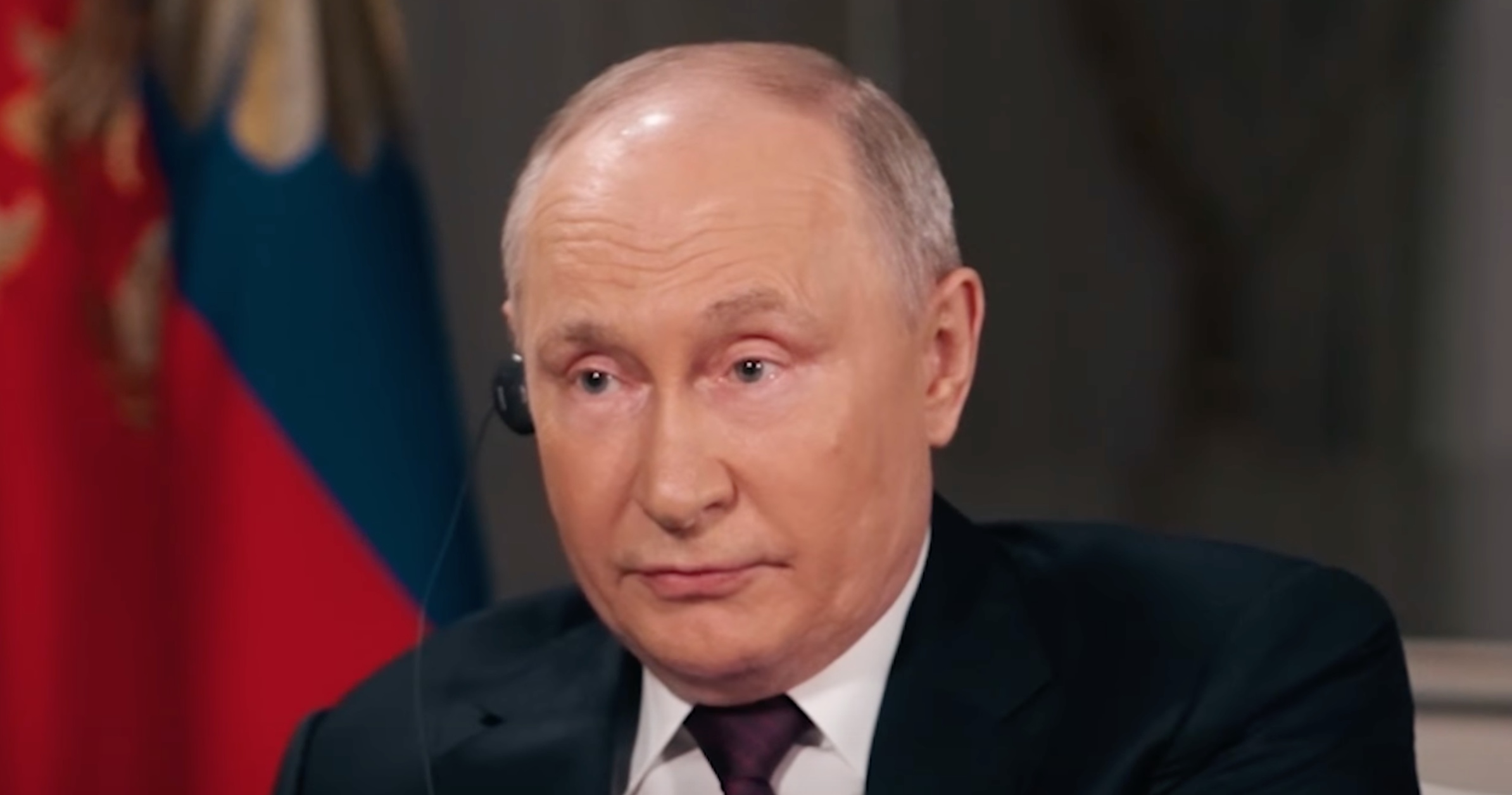 Putin Pierces Tucker With ‘Chilling Stare’ As He Boasts About New ...