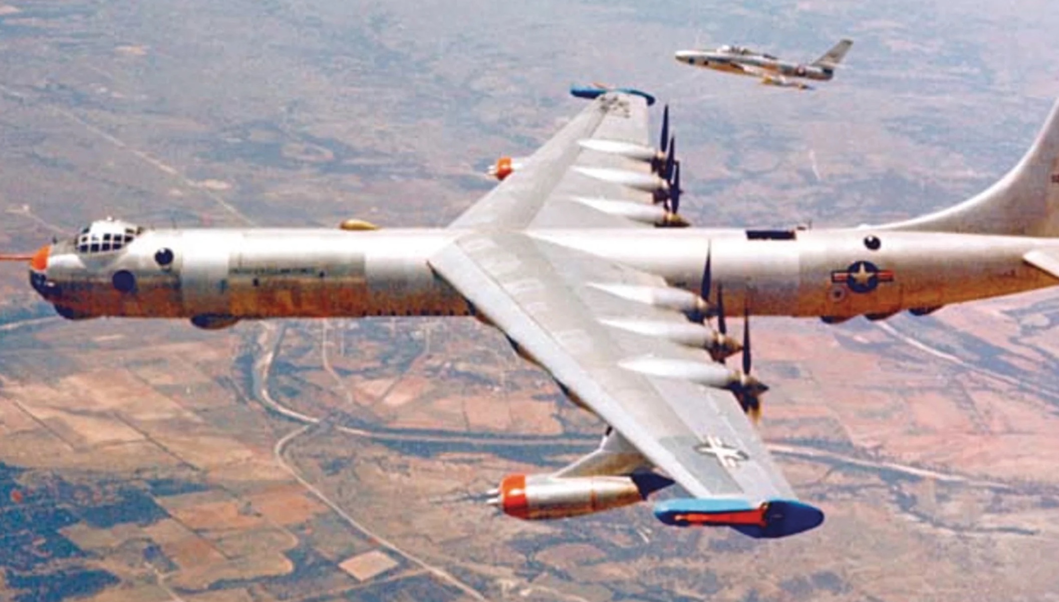 Strategic bomber